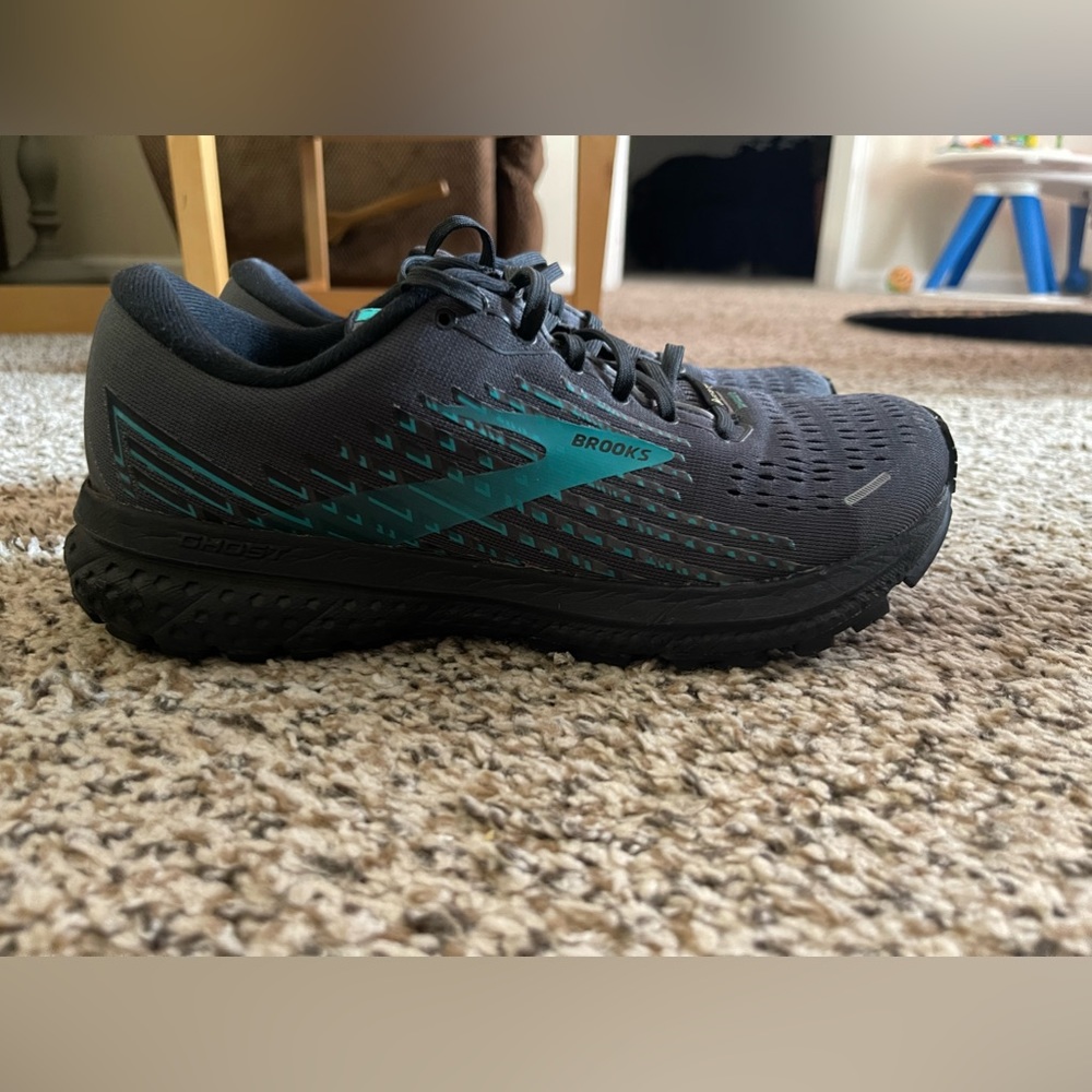 Women’s brooks Ghost 13 GTX sneakers